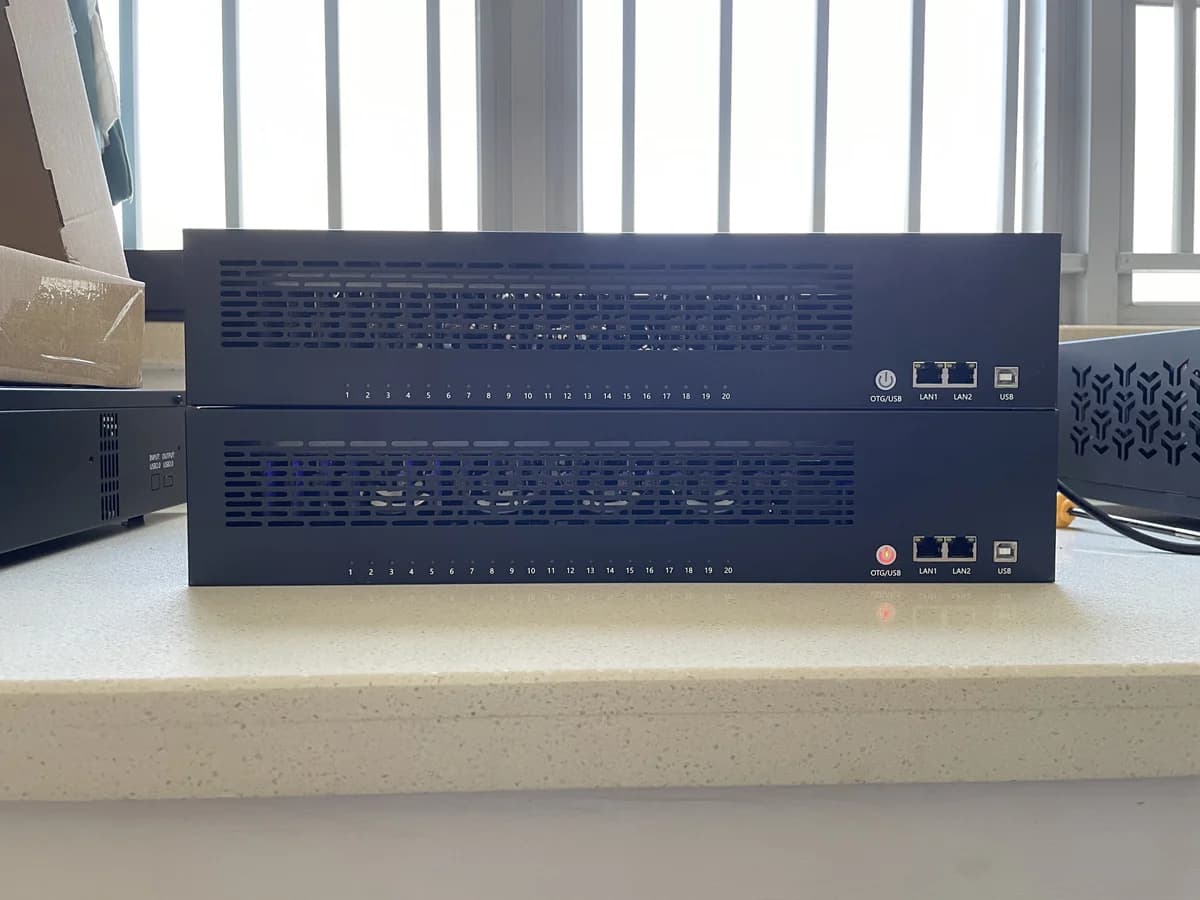 Android motherboard cluster array